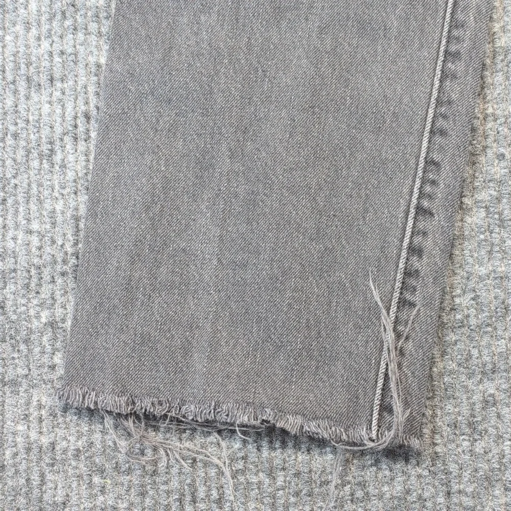 Levi's Men's 30x26 Gray Denim Jeans Straight Fit Button Fly Distressed 5-Pocket